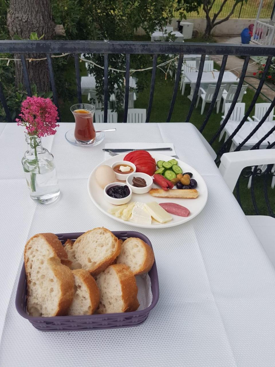 Akmonya Pansiyon Eriklice Esterno foto