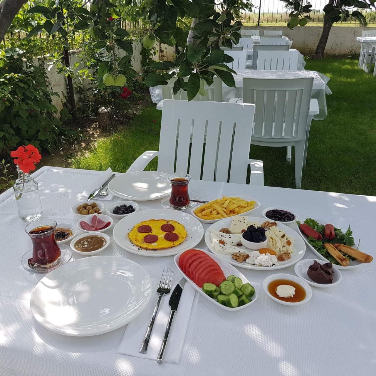 Akmonya Pansiyon Eriklice Esterno foto